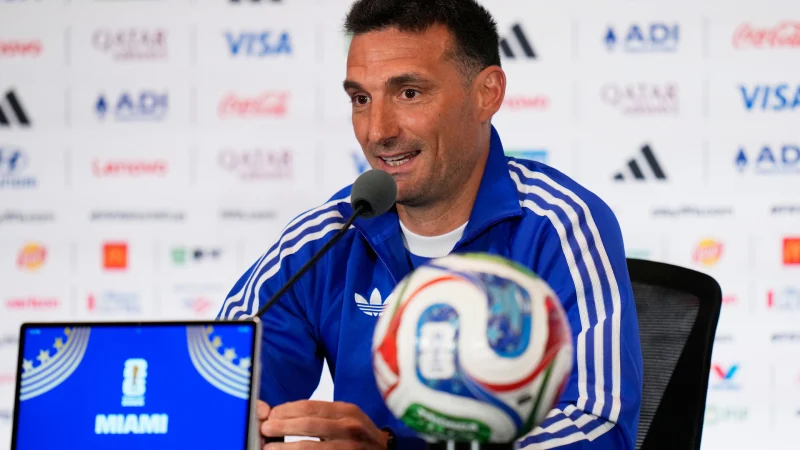 Argentina tiếc nuối nếu mất Hlv thành công Lionel Scaloni