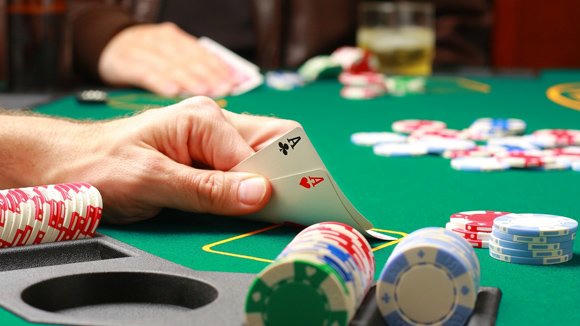 Mẹo chơi Xì Dách tại game bài đổi thưởng – Tính điểm chuẩn, rút bài đúng lúc