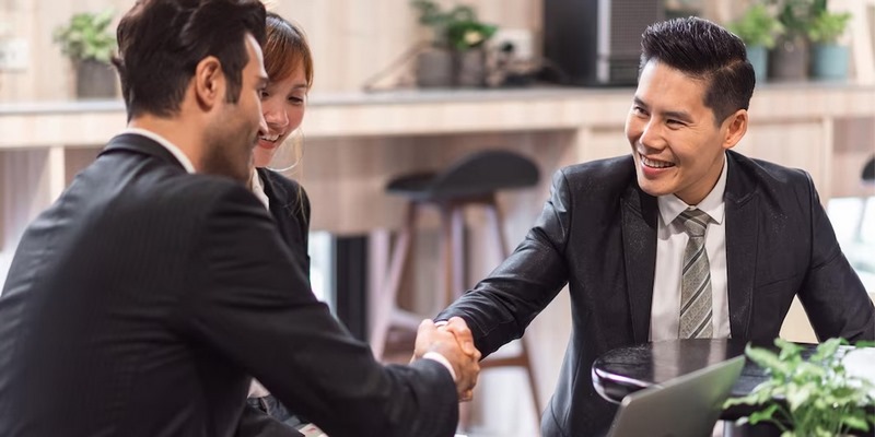 Thu Hút Khách Hàng: 7 Chiến Lược Tăng Sức Hút Bền Vững